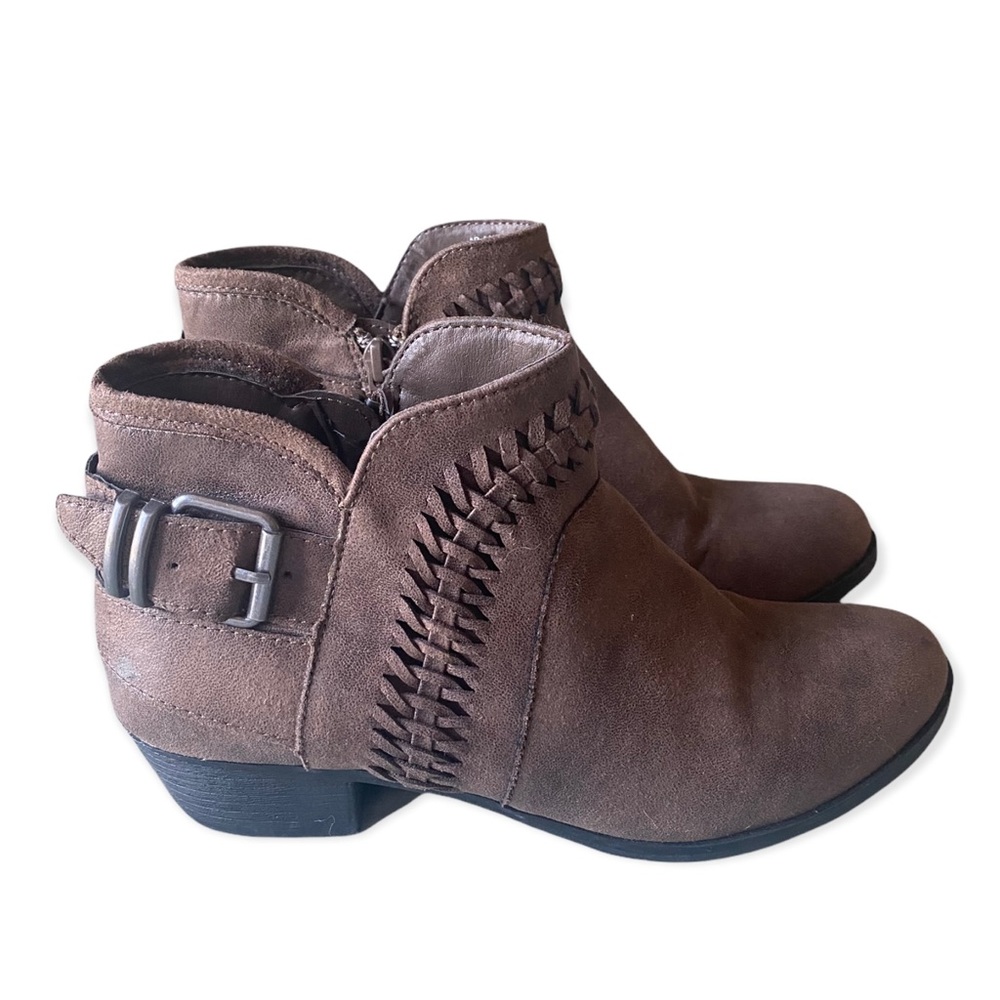 American Rag, Size 6 1/2, Brown Bootie